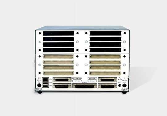 WK 260 PC test device (rear view) – equipped with 8 test modules